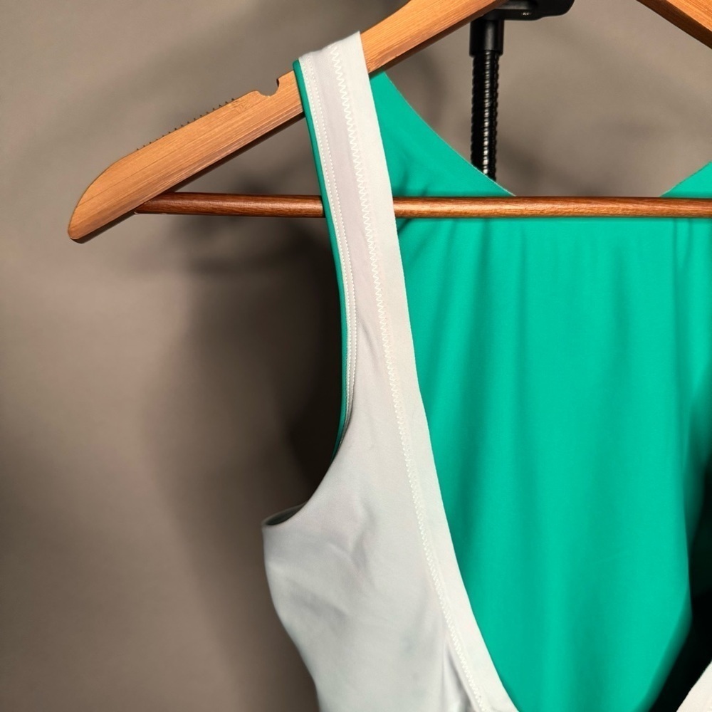 ADAY Reversible Vibrant Green / White One-Piece For the Win Swimsuit Size XS - Picture 10 of 16